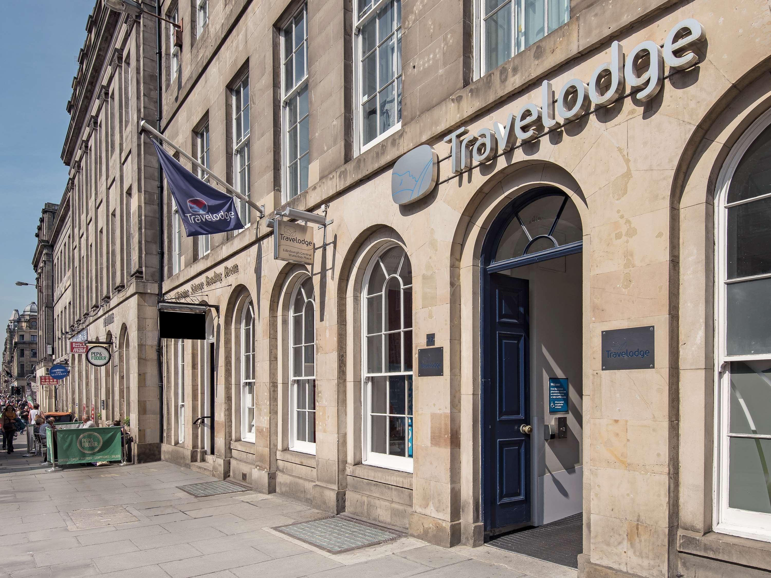 Travelodge Edinburgh Central Waterloo Place מראה חיצוני תמונה