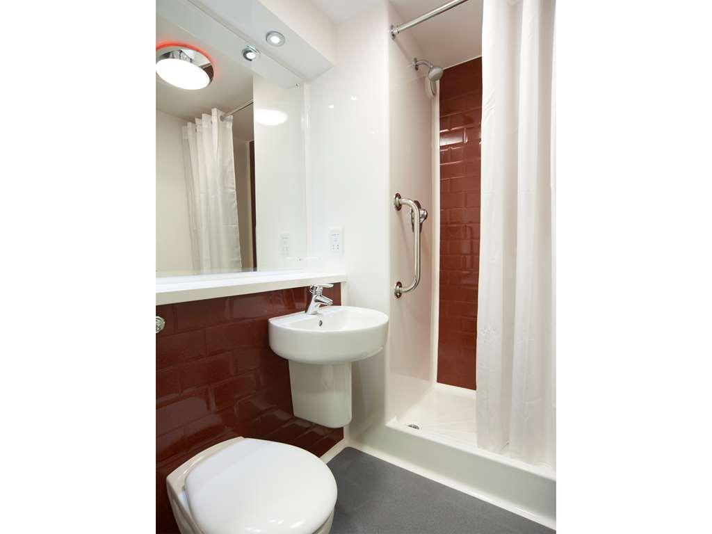 Travelodge Edinburgh Central Waterloo Place חדר תמונה