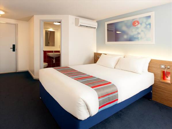 Travelodge Edinburgh Central Waterloo Place מראה חיצוני תמונה