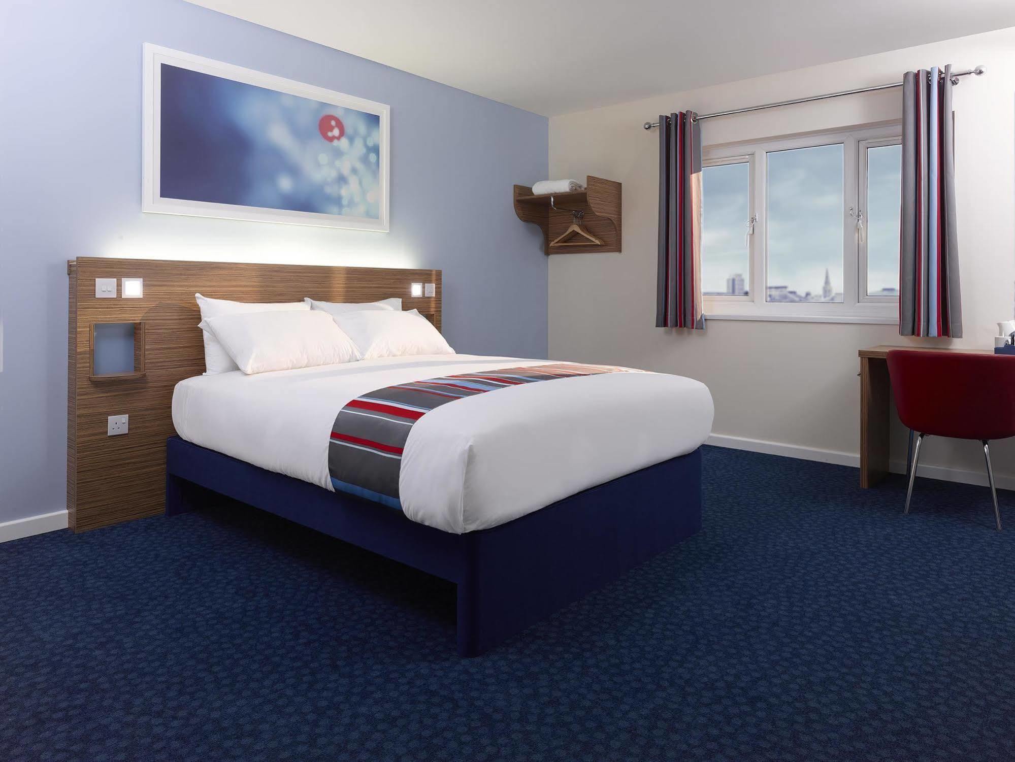 Travelodge Edinburgh Central Waterloo Place מראה חיצוני תמונה
